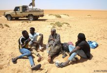 مهاجرين في صحراء ليبيا